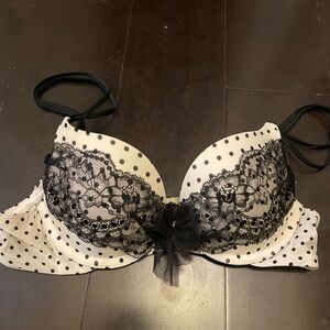 Victoria’s Secret push-up bra